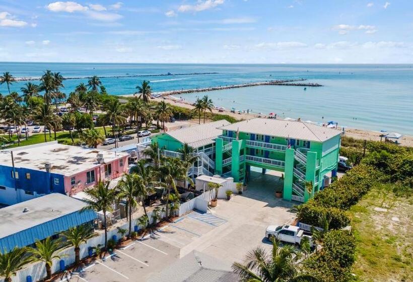 فندق Oceanfront Inn Suite, Ocean And Inlet Views, King Bed, #12