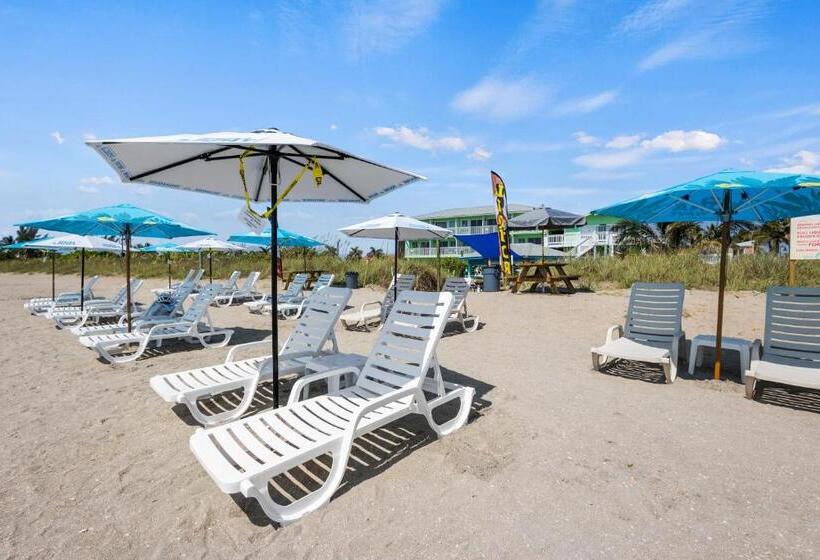 فندق Oceanfront Inn Suite, Ocean And Inlet Views, King Bed, #12