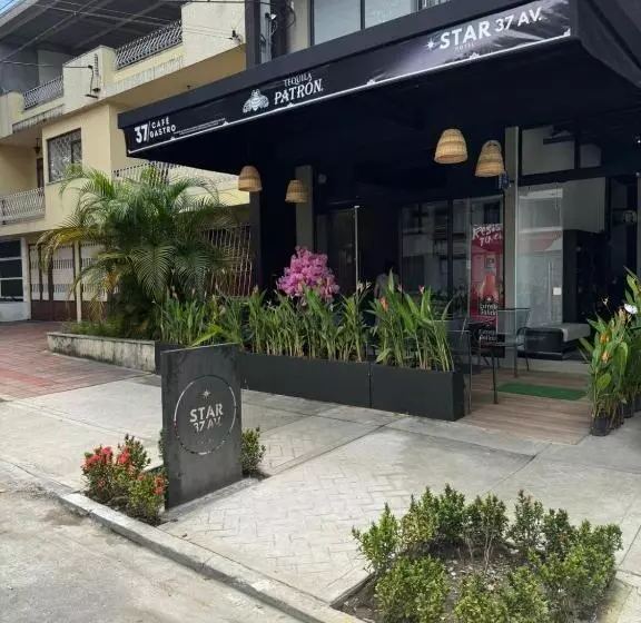 هتل Star Av 37