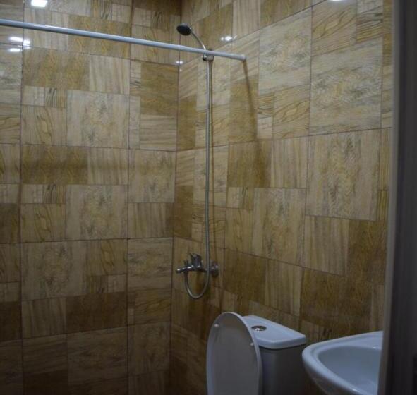 Pensió Benson Adventures Resort