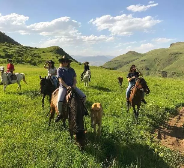 Majatalo Benson Adventures Resort