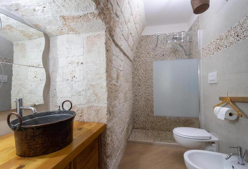 پانسیون Corallo House