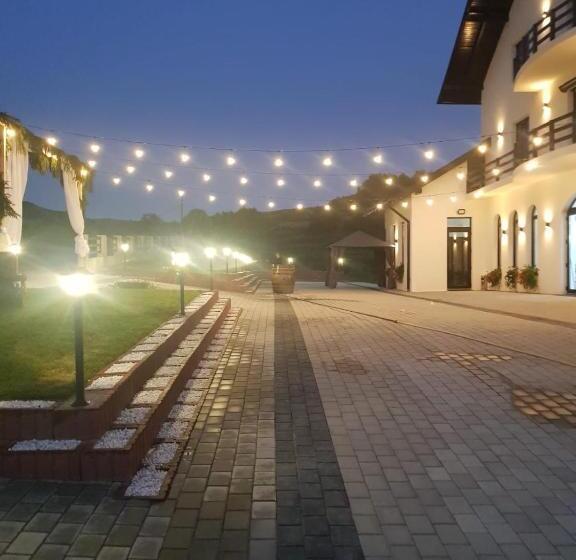 Pensão Evenimente Edelweiss