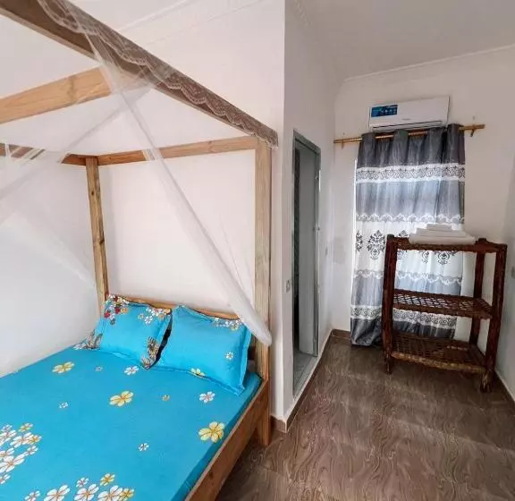 Majatalo Flow Guest House & Cafe