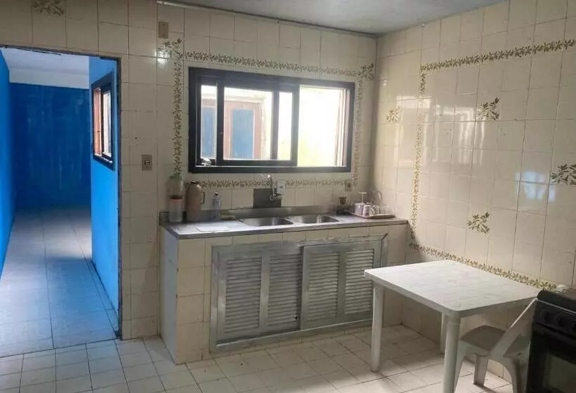 پانسیون Hostel Vellozo