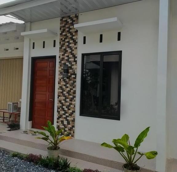 Pensjonat Penginapan Syariah Nh