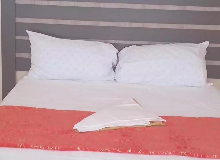 ペンション To Be Open Soon