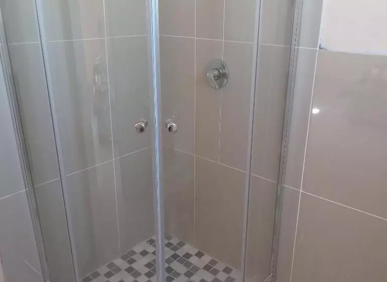 ペンション To Be Open Soon