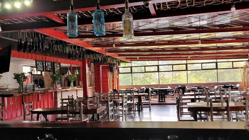 Strega Hotel & Restaurante