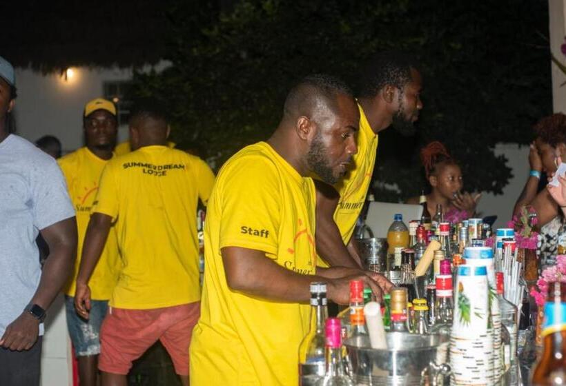 旅馆 Summer Dream Lodge