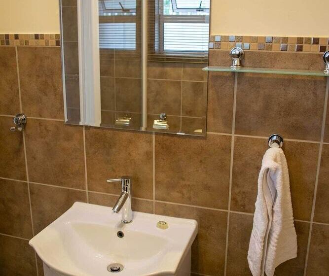 Bed & Breakfast Amohela Guesthouse