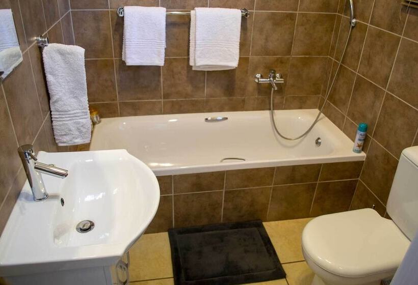 Bed & Breakfast Amohela Guesthouse