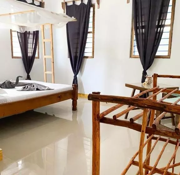 تختخواب و صبحانه Lighthouse Guesthouse