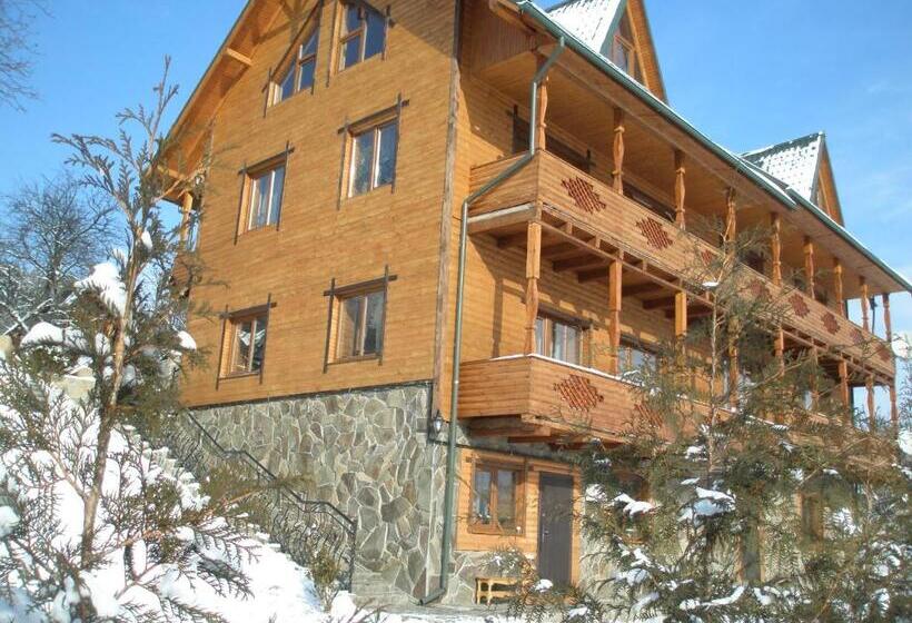 ホテル гуцульська хата