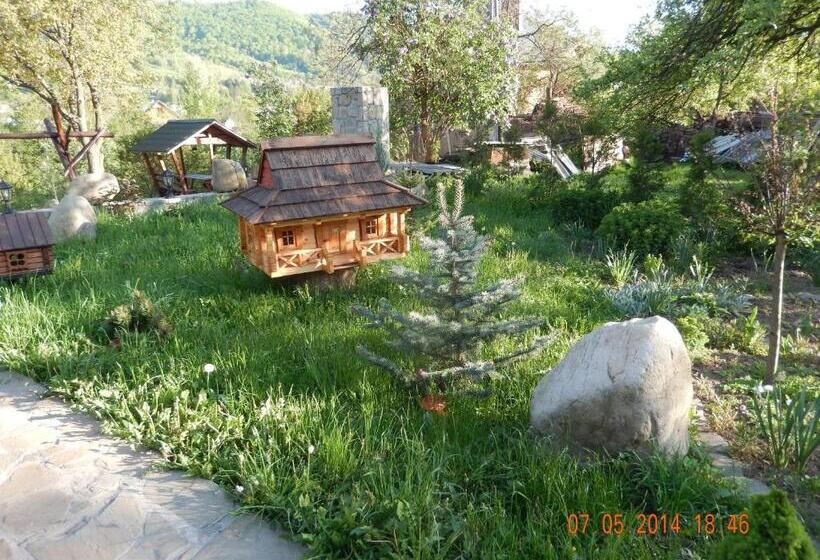 ホテル гуцульська хата