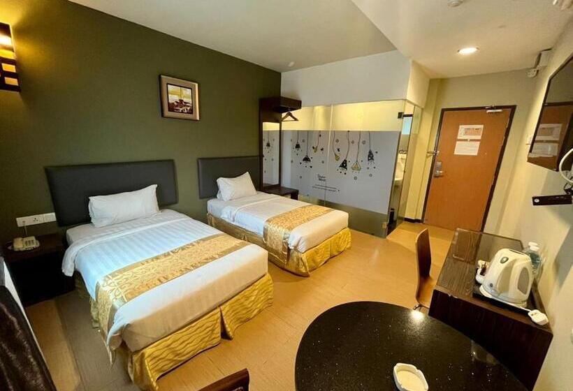 Отель Eight Days Boutique