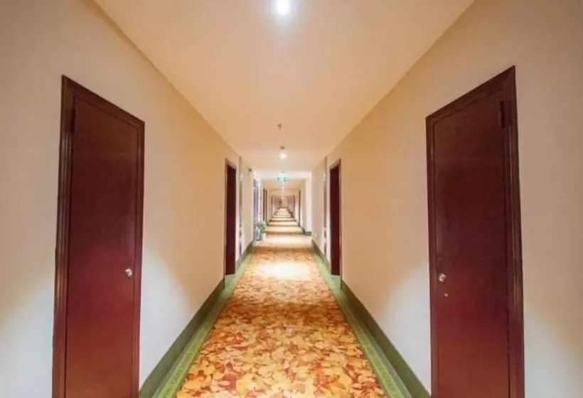 ホテル Greentree Inn Nantong Qidong Bus Station Express