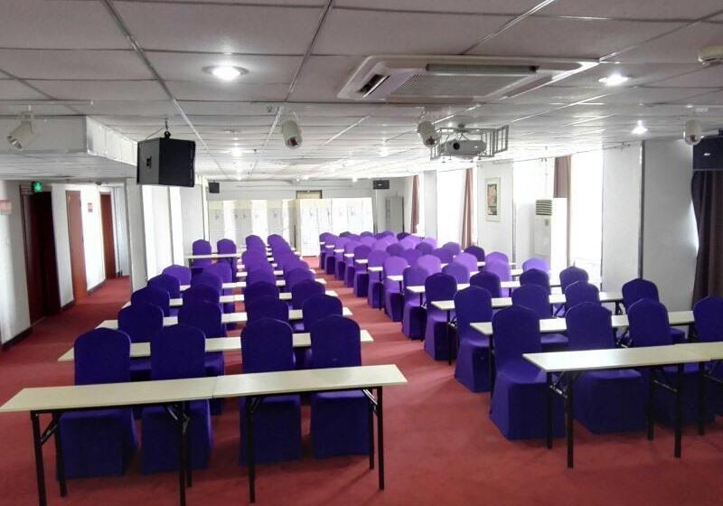 בית מלון כפרי Greentree Inn Shandong Zibo Railway Station Jinjing Avenue Business