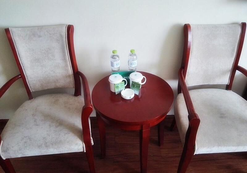 בית מלון כפרי Greentree Inn Shandong Zibo Railway Station Jinjing Avenue Business