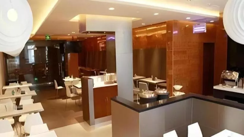 ホテル Jinjiang Inn Yantai Penglaige Zhonglou North Road