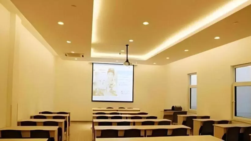 ホテル Jinjiang Inn Yantai Penglaige Zhonglou North Road