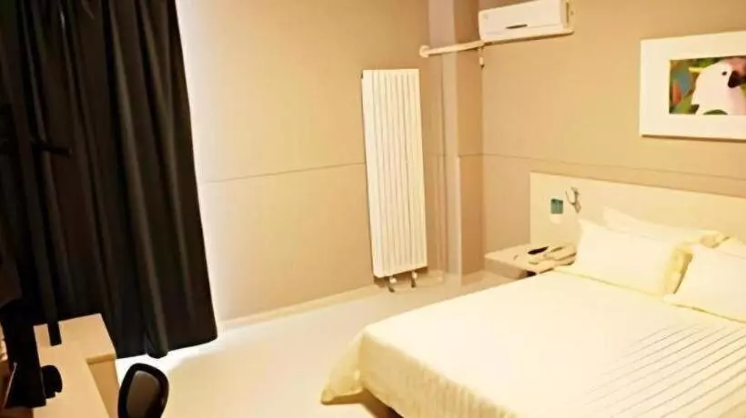 ホテル Jinjiang Inn Yantai Penglaige Zhonglou North Road
