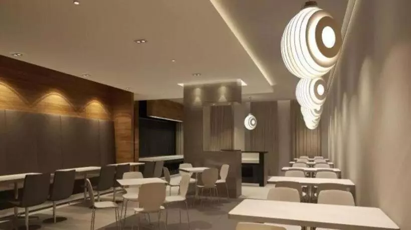 ホテル Jinjiang Inn Yantai Penglaige Zhonglou North Road