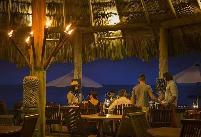 استراحتگاه Turtle Inn By Francis Ford Coppola