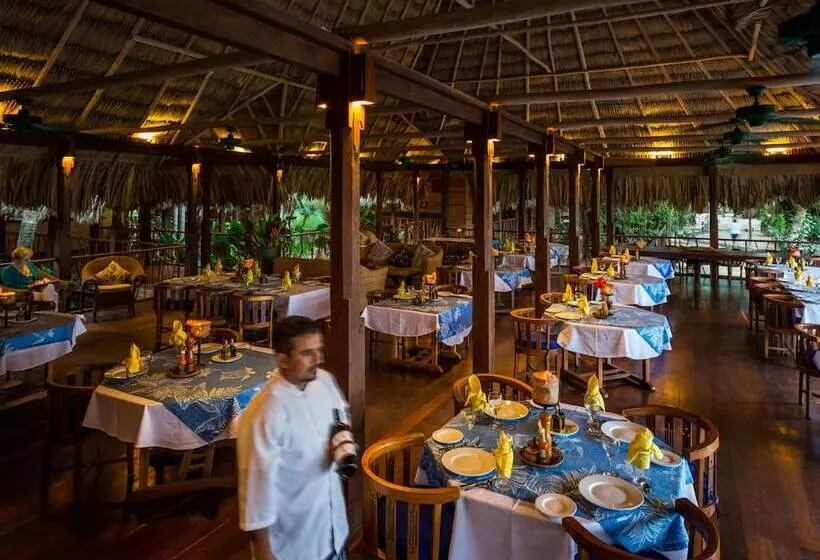 استراحتگاه Turtle Inn By Francis Ford Coppola