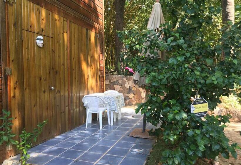 Roatan Bed & Breakfast Apartments