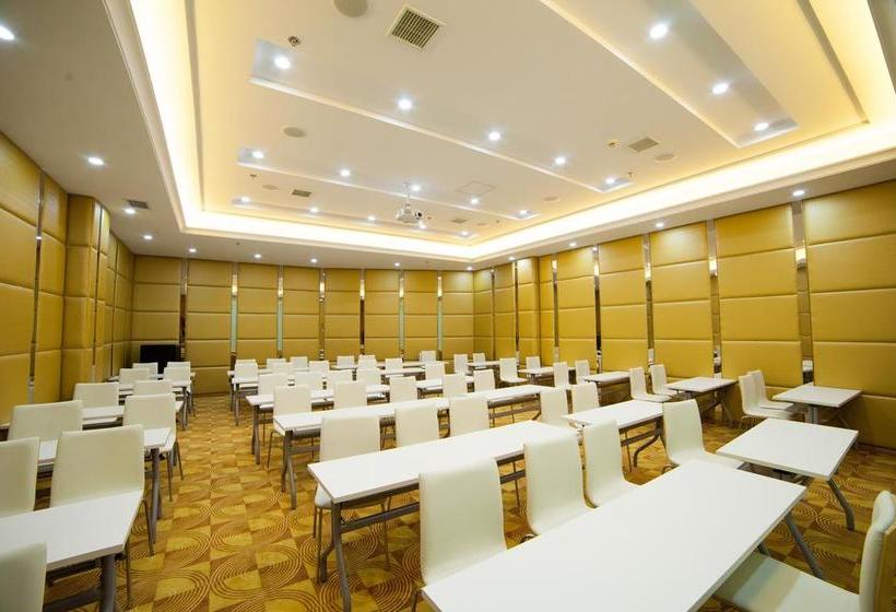 Starway Hotel Qidong