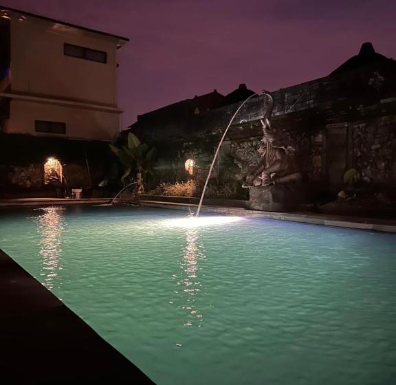 Общежитие Deswa Inn