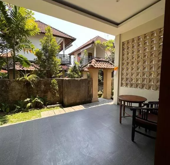 Retkeilymaja Deswa Inn