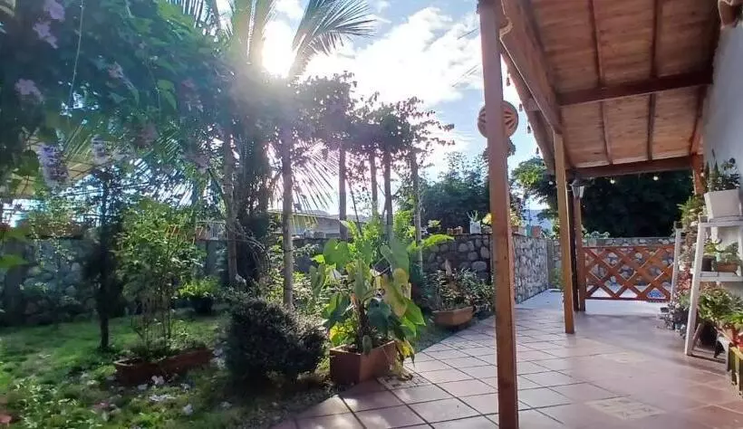 Aamiaismajoitus (B&B) Birdsong Lodge