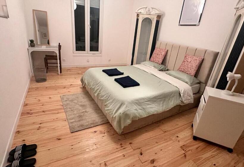 Bed and Breakfast Biriyani House