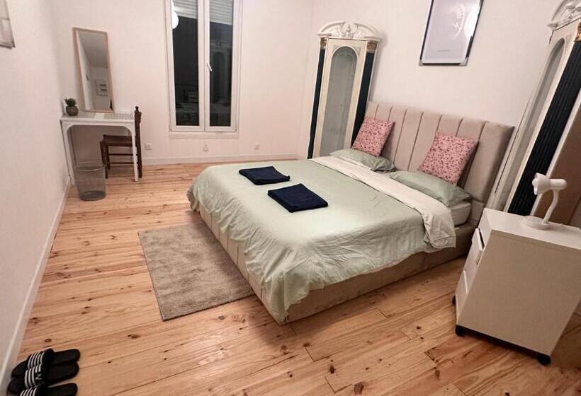 Bed and Breakfast Biriyani House