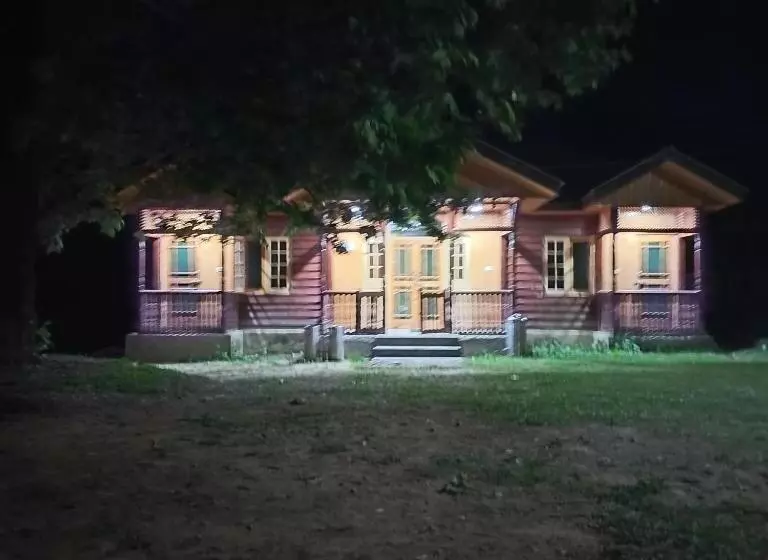 Aamiaismajoitus (B&B) Grand View Resorts Chatpal