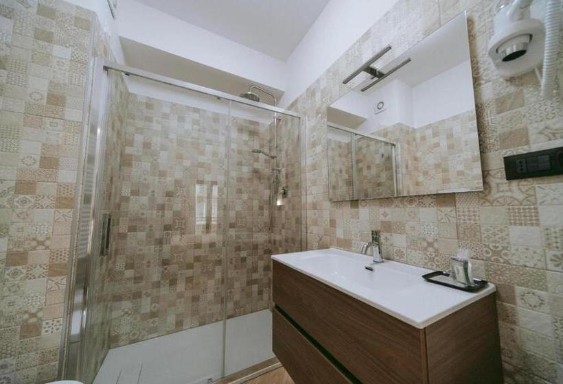 민박 Guest Room 144