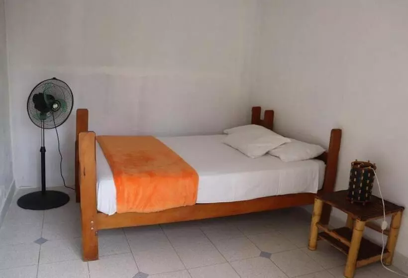 تختخواب و صبحانه Habitación Matrimonial En Ama Guest House