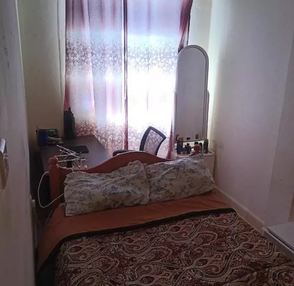 تختخواب و صبحانه Mogoi Manor