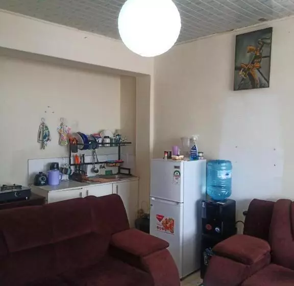 تختخواب و صبحانه Mogoi Manor