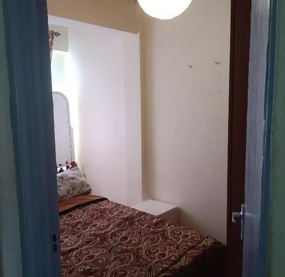 تختخواب و صبحانه Mogoi Manor