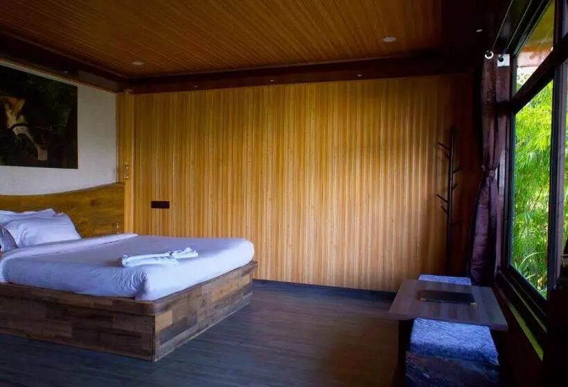 Emaho Boutique Resort