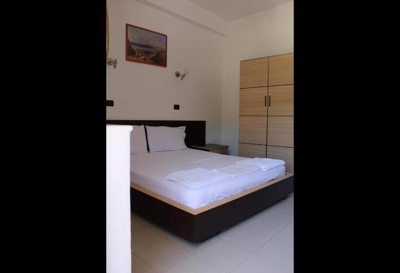 ホテル Colosseo Vlore