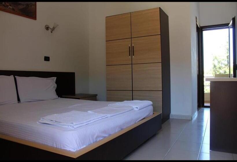 ホテル Colosseo Vlore