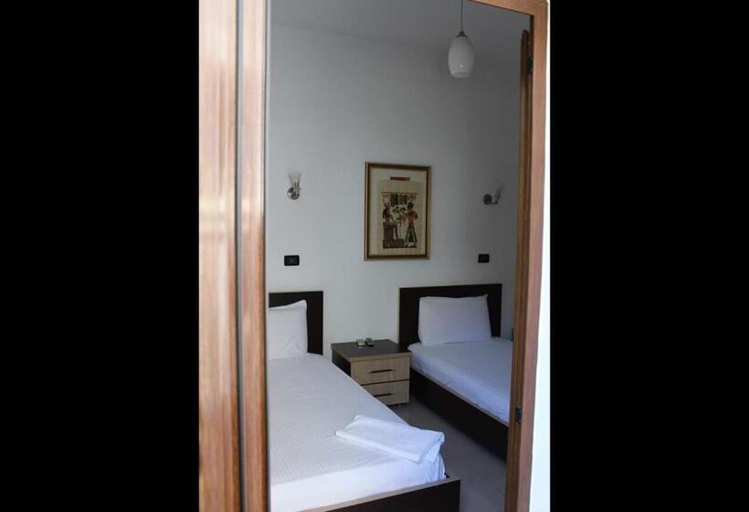 ホテル Colosseo Vlore