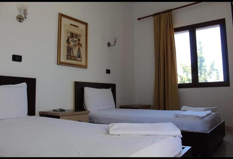 ホテル Colosseo Vlore