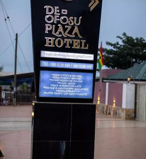 هتل De Ofosu Plaza