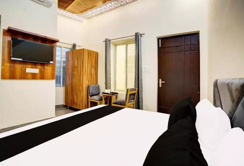 ホテル Oyo Sugara Homestay