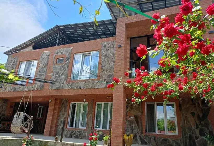 هتل Panorama Rabati